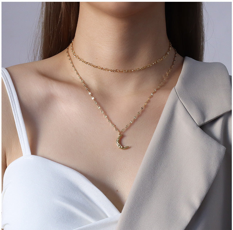 Hammered Moon Pendant Necklace Gold / Silver