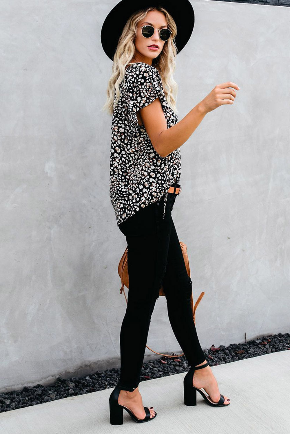 V-Neck Print Fluttering Blouse